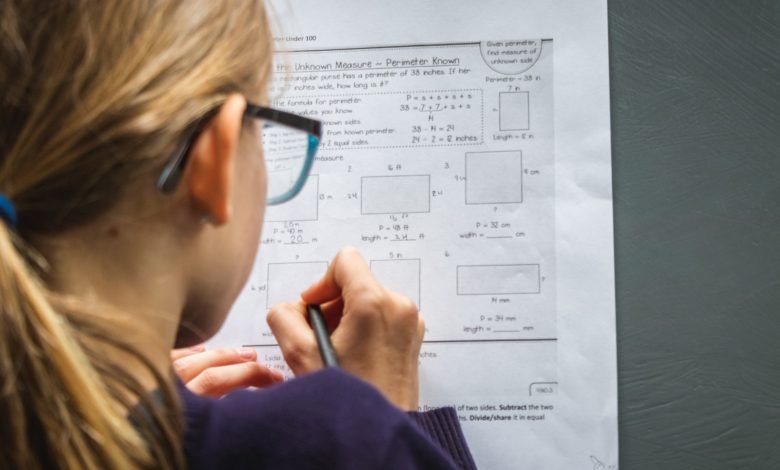 علوم التكنولوجيا والهندسة والرياضيات STEM